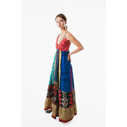 Women's flowy sundress for holiday clothing